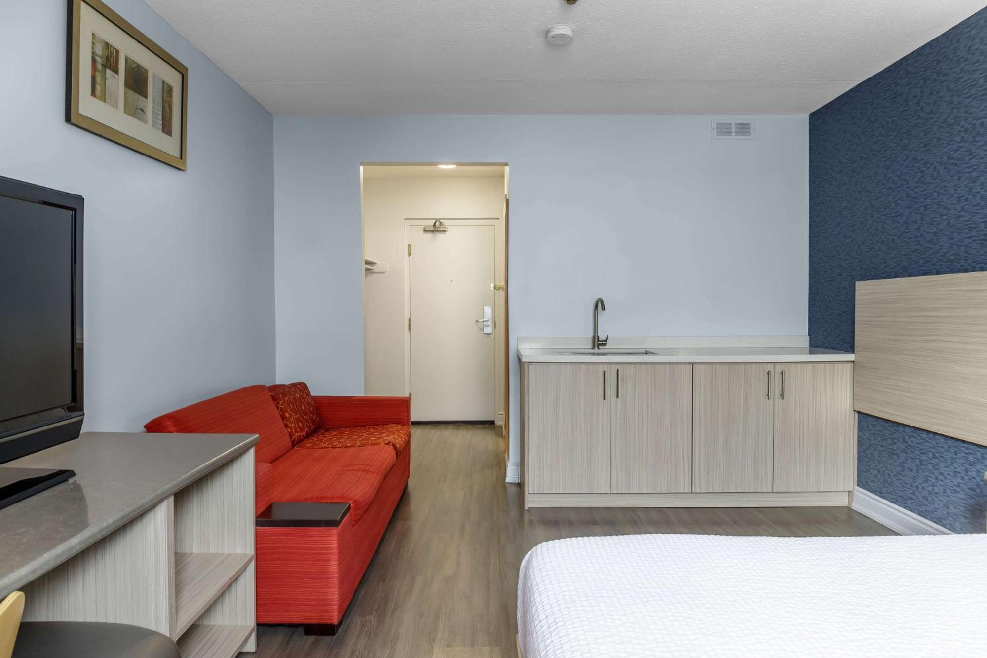 Hotel 6 Falls, On Near The Falls 4*