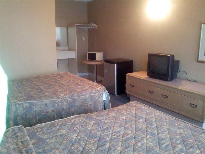 Hotel 6 Falls, On Near The Falls 4*